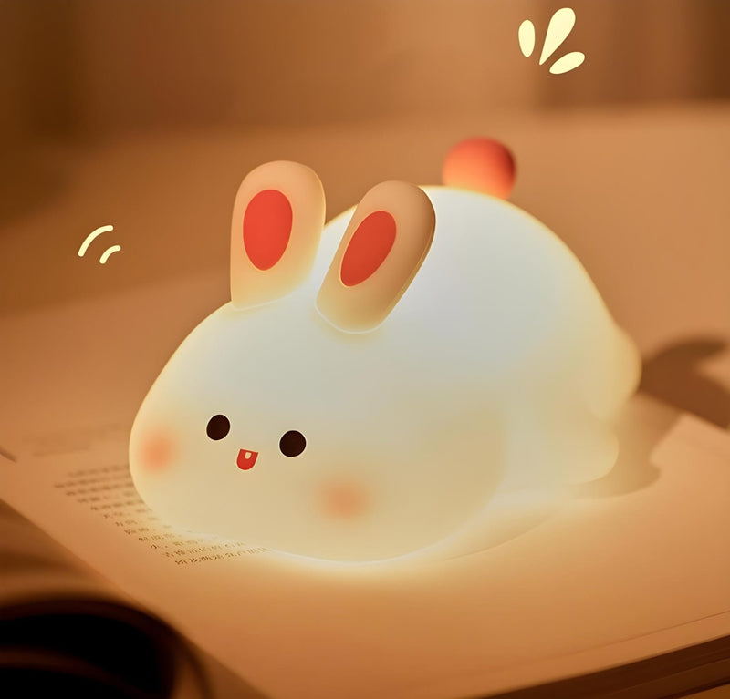 Luminária Infantil Abajur LED Siliconado Coelhinho AKL-L003 (LUMINAKLL003)